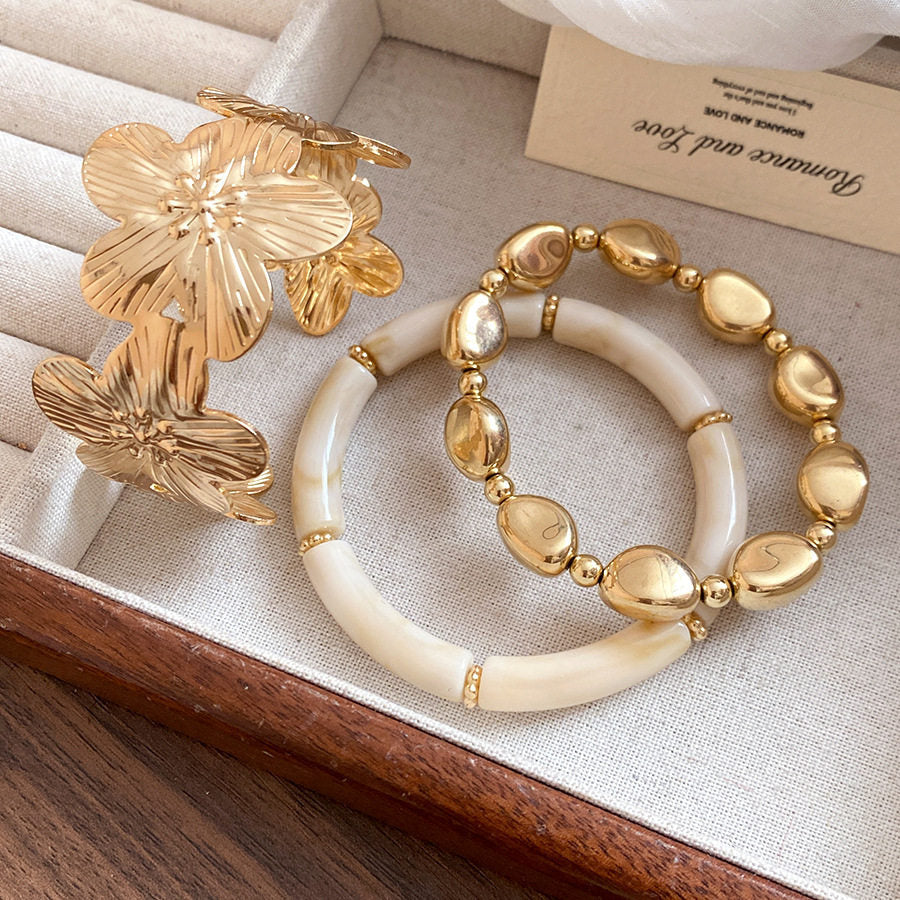 Vintage Geometric Flower Bracelet - view 7