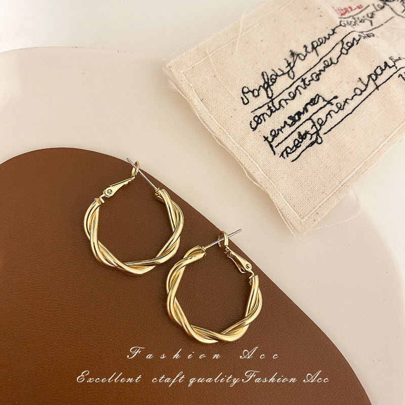Irregular Layered C-Shaped Hoop Earrings - view 9