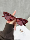 Overseas Triangle Cat-Eye Women ins Influencer Western Street Snap Glasses Trendy Retro Small-Frame Fashionable Sunglasses