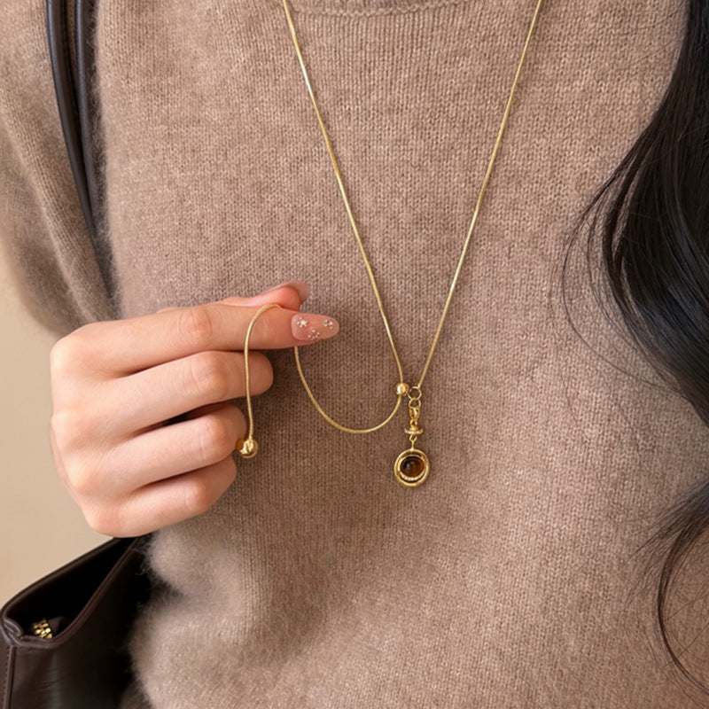 Maillard Brown Zircon Round Pendant Necklace - view 3