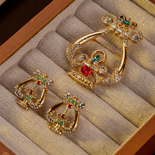 Western Vintage Accessory Gold Plated Lyre Artistic Brooch Creative Elegant Vertical Sound Joy Stud Chest Flower Set