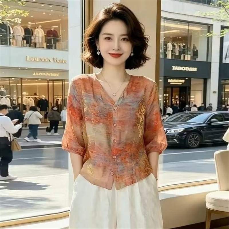 Summer Fashion Jacquard 3/4 Sleeve V-Neck Lightweight Shirt