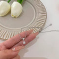 New Fashionable Design Detail Accessory Korean Style Simple Exquisite Rhinestone Sparkle Glossy Clavicle Chain French Light Luxury Necklace