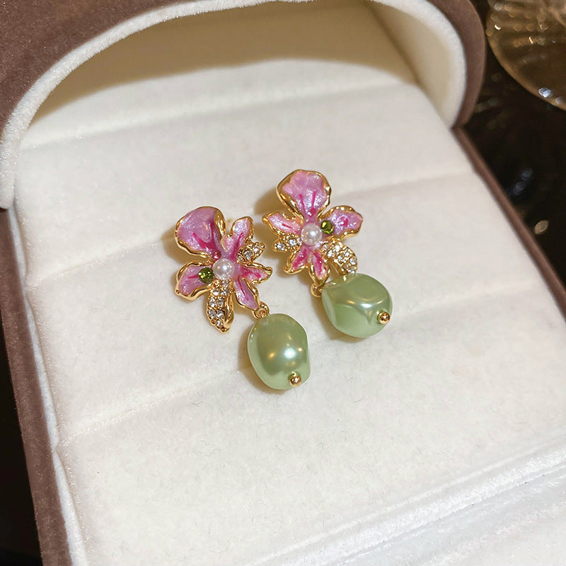 Forest Green Resin Flower Stud Earrings - view 9