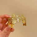 Vintage Imitation Pearl Multi-Layer Bangle Light Luxury Retro Elegant Bracelet Niche Unique Design Detail Hand Jewelry