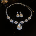 Glacier Aurora ~ Rhinestone Super Sparkle Teardrop Stud Earring Necklace Set Banquet Ambient Feel Choker Versatile Heavy-Duty Necklace