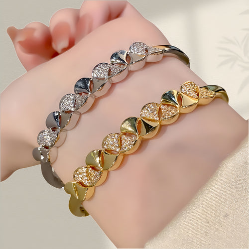 EU/US Import New Bestseller Fashionable Silver Apricot Design Mini Set Cubic Zirconia Bangle Women Light Luxury Premium Export Jewelry Item