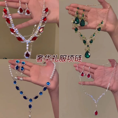 Western Statement Round Cubic Zirconia Stud Earring Necklace Set Niche Design Detail Clavicle Chain Personality Elegant Fashionable Necklace Wholesale