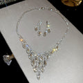 Neck Room Luxury Retro Red Color Cubic Zirconia Necklace Banquet Premium Clavicle Chain Accessory Women Design Detail Niche