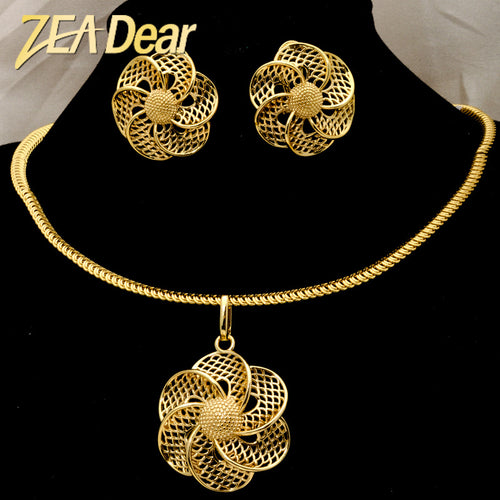 EU/US Import 18K Gold Fashionable New Cutout Flower Gold Earrings Necklace Set Women Trendy Premium
